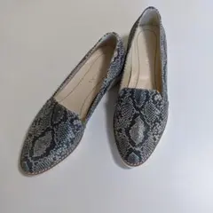 スネーク柄 フラットシューズ 合成皮革