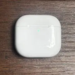美品 AirPods 第4世代 A3058 充電ケース 4 ケース