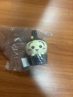 ちいかわ　チョコカップケーキフィギュア　韓国　うさぎ