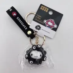 サンリオ　シナモンロール　黒ミャクミャク　キーホルダー　万博会場限定