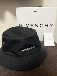 【大幅値下げ中】GIVENCHY 101匹わんちゃんコラボ バケットハット 大幅値下げ中】GIVENCHY 101匹わんちゃんコラボ バケットハット - メルカリ