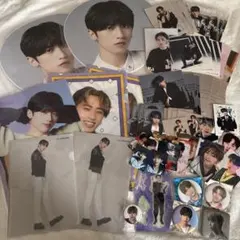 INI 許豊凡　フェンファン　btcうちわ2枚　トレカ　クリアファイル　写真など