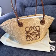 LOEWE ロエベ　新作アナグラム バスケット スモール新品未使用 アナグラム バスケット スモール（イラカヤシ&カーフ） マルチ