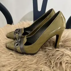 GUCCI ヒール　パンプス　カーキのサムネイル