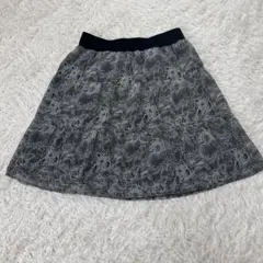 TALBOTS フレアスカート 花柄 ブラック Lサイズのサムネイル