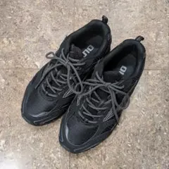 MIZUNO ミズノ スニーカー MXR ブラック 23.5cm