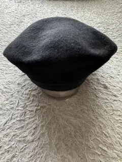 BLACK BERET (Global Works)