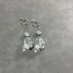 クリアプラスチック ドロップ型イヤリング