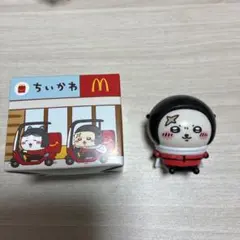 マクドナルド ハッピーセットちいかわラッコ（デリバリークルー）フィギュアのサムネイル