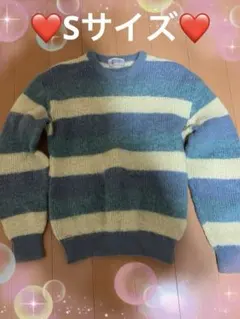 青とクリームのストライプニットセーター