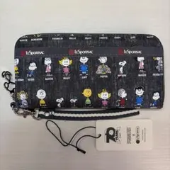 【新品】LeSportsacレスポートサック スヌーピー　レディース　長財布のサムネイル