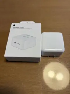 Dual USB-C Port35W Compact Power Adapter