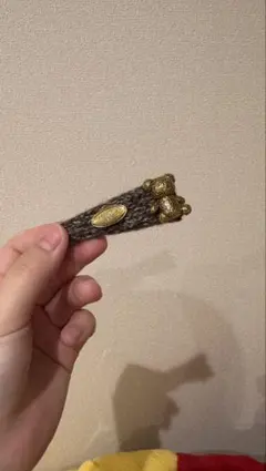 クマモチーフ 編み込みバレッタ