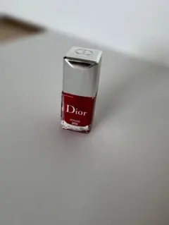 Dior ネイルポリッシュ 999 レッド