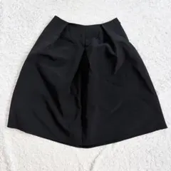美品 FOXEY フォクシー イリプスフレアスカート36424 38のサムネイル