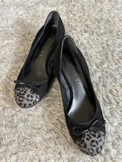 DIANAダイアナ 23センチ　黒 リボンパンプス スエード　ヒョウ柄