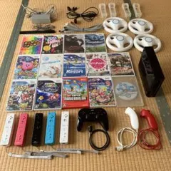 Wii本体(黒)+人気ゲームソフト14本 +Wiiリモコン5個 ほか付属品多数