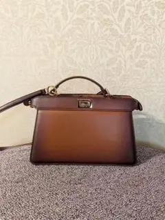 FENDI ピーカブーICU イーストウエスト 美品 グラデーションブラウンのサムネイル