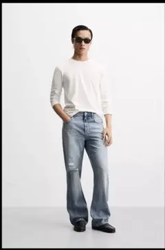 ZARA メンズ ダメージ加工　フレアフィットジーンズ
