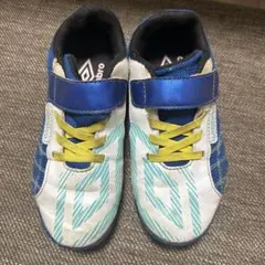 umbro キッズ トレーニングシューズ　19cm
