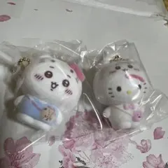ちいかわサンリオ　シークレットフロッキーマスコットチャーム　ちいかわハローキティ