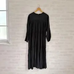 ZARA 春ワンピース　ブラック