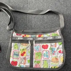 LeSportsac フルーツ柄 ショルダーバッグ　ポーチ付き