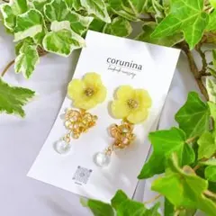 〖69〗ハンドメイドピアス　フラワーカボション×チェコビーズ×鈴丸ビーズ