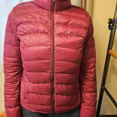 UNIQLO バーガンディ ダウンジャケット