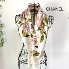 CHANEL大判シルクスカーフ カメリア柄　タグなしのサムネイル