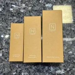 Nオーガニック バランシングローション　エッセンスミルク　VCエッセンス　3点