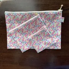 ハンドメイド　リバティ　ポーチ3個セット　ラミネート