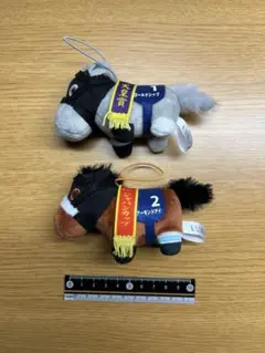 サラブレッドコレクション　ミニマスコット　ゴールドシップ・アーモンドアイ　セット