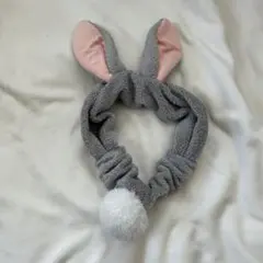 ディズニー　カチューシャ　ヘアバンド　とんすけ　うさぎ