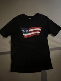 Oakley Tシャツ 星条旗ロゴ ブラック Sサイズのサムネイル