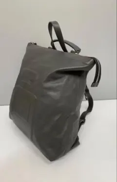 IO PELLE リュック グレーのサムネイル