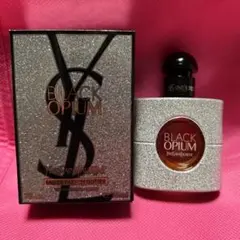  ブラックオピウム オードパルファム 30ml 箱付き リボン・ショッパー YSL ブラックオピウム オードパルファム 30ml 箱付き リボン