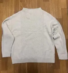 iｓta-ireクリーム色 編み込み模様 セーター新品