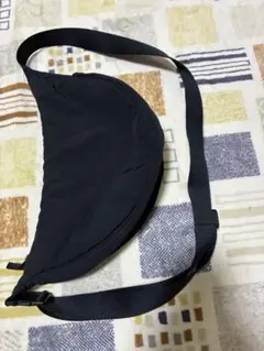 GU ソフトナイロンクロスボディバックのサムネイル