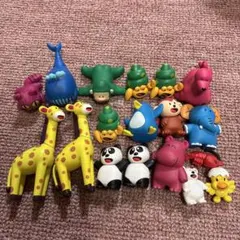 たべっ子どうぶつ　ガチャガチャ