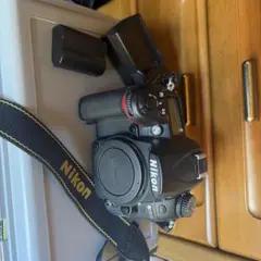 Nikon D7000 デジタル一眼レフカメラ 本体