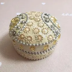 Item thumbnail for item 988673b1-b6cd-4257-8da8-37b764128558