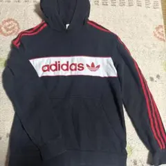 adidas フード付きパーカー ブラック/レッド