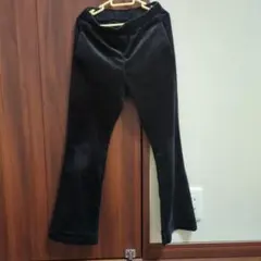 GU　ヌクヌクフレアパンツ　130