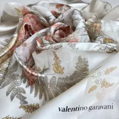 5-4.イタリア製 Valentino Garavani 花柄 シルクスカーフのサムネイル