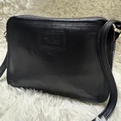 DAKOTA ショルダーバッグ　レザー　ブラック　斜めがけ