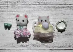 みー♪様専用‼️いちごロンパース シルバニア 赤ちゃんサイズ - メルカリ