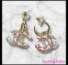 ゆれる⭐️CCロゴ ピンクチェーン ゴールドピアス ❤️