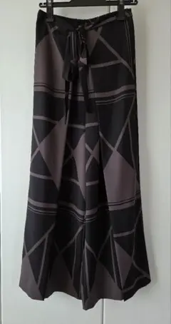 新品　Aga 幾何学模様 ワイドパンツ ヤマダヤ