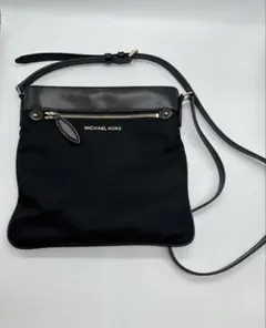 マイケルコース　ショルダーバッグ　ブラック　ゴールド金具